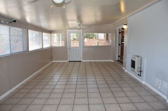 Building Photo - Great home in Mature Neighborhood