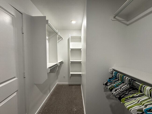 Building Photo - 1212 Ash St