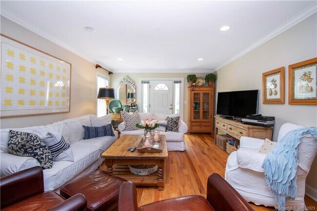 Building Photo - 469 S Benson Rd