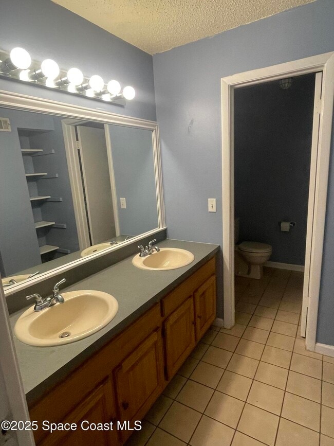 Building Photo - 3233 Sea Oats Cir