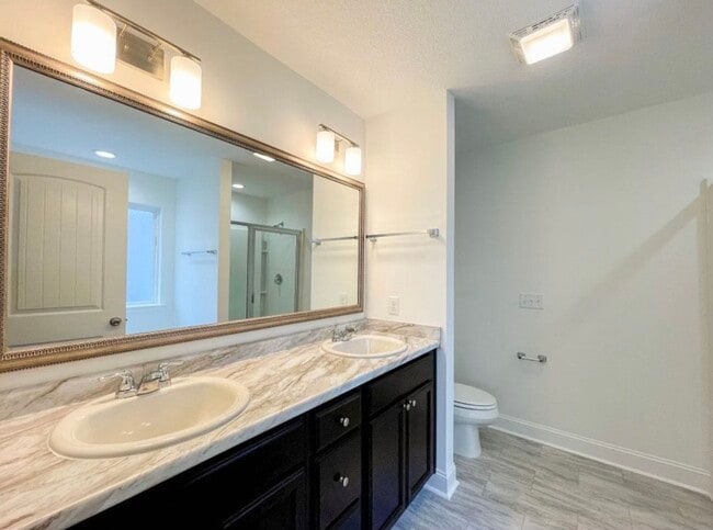 Building Photo - 120 Ironwood Dr