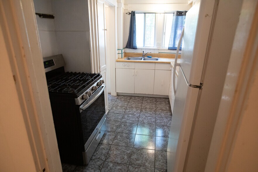 Building Photo - 1727 Winona Blvd