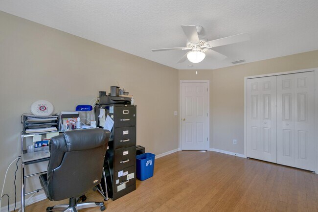 Building Photo - 5145 Marbella Isle Dr