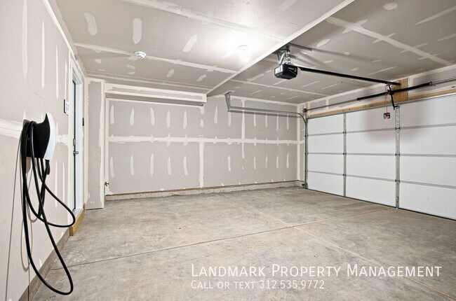 Building Photo - 17389 Ulster Dr