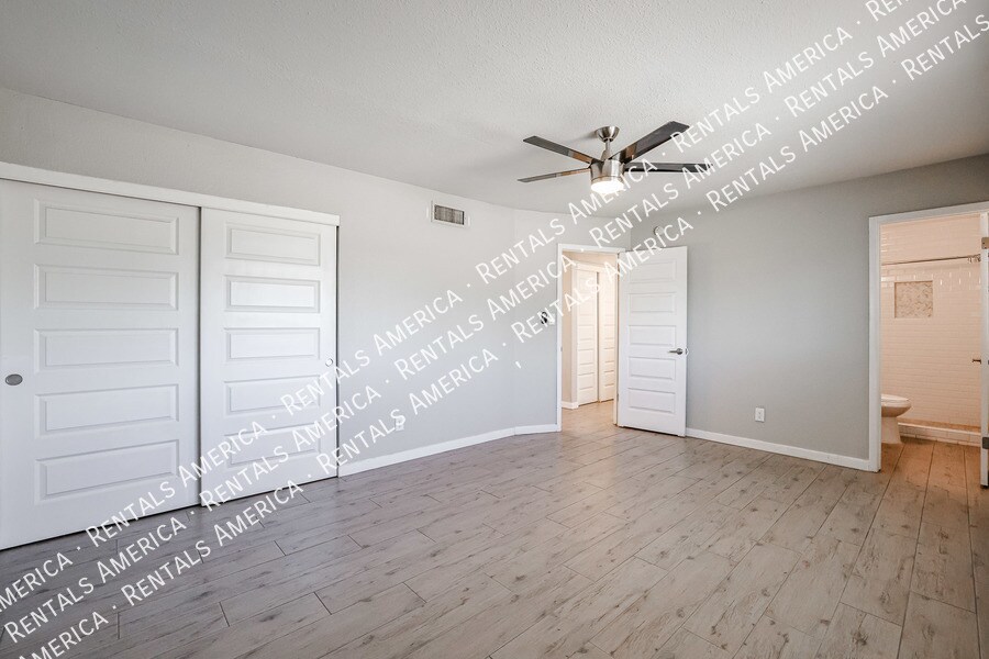 Building Photo - 12840 N 30th St