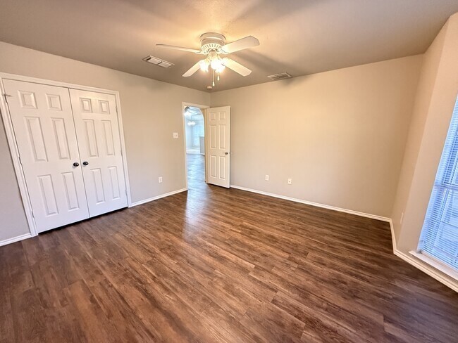 Building Photo - 6113 16th St