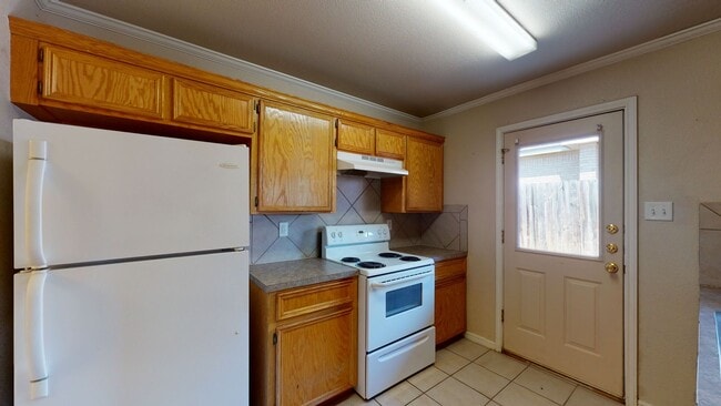 Building Photo - Free April Rent + Price Improvement $1,350!