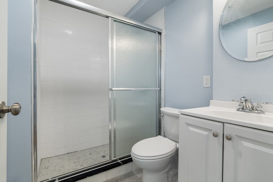 Building Photo - 106 Paul Gore St