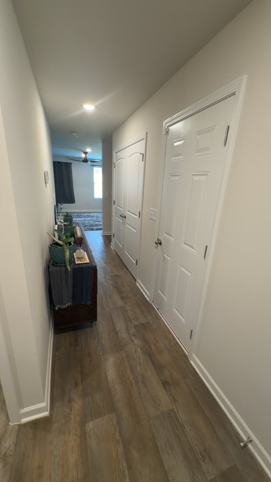 Building Photo - 123 Garden Walk