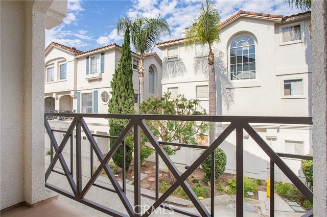 Building Photo - 5415 Marine Ave