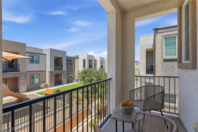 Building Photo - 6155 Garden Oasis St