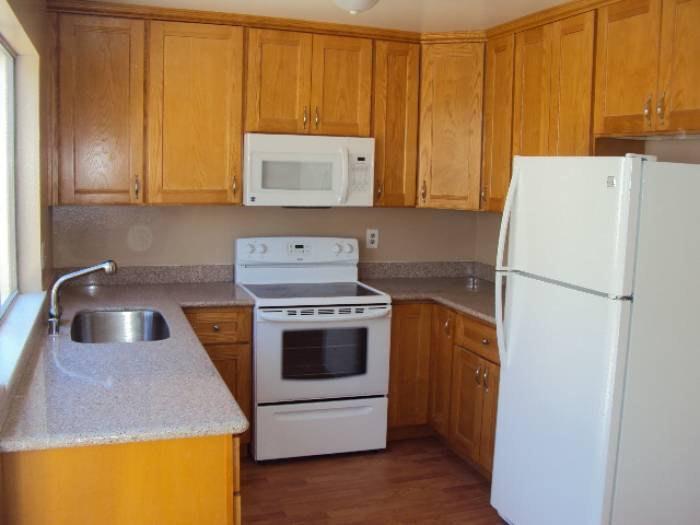 Building Photo - 8071 Park Villa Cir