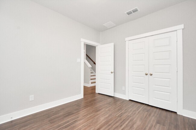 Building Photo - 708 Strawberry Pines Ct