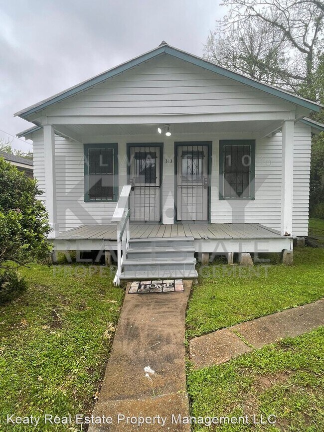 Primary Photo - 2 br, 1 bath House - 313 W Gilman Road
