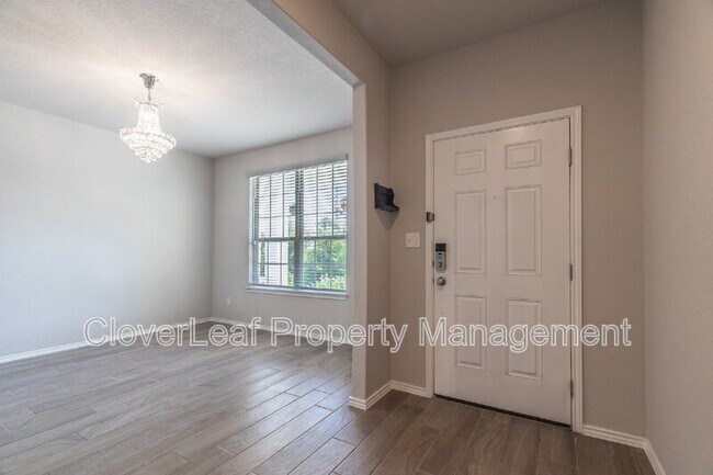 Building Photo - 5043 Segovia Way
