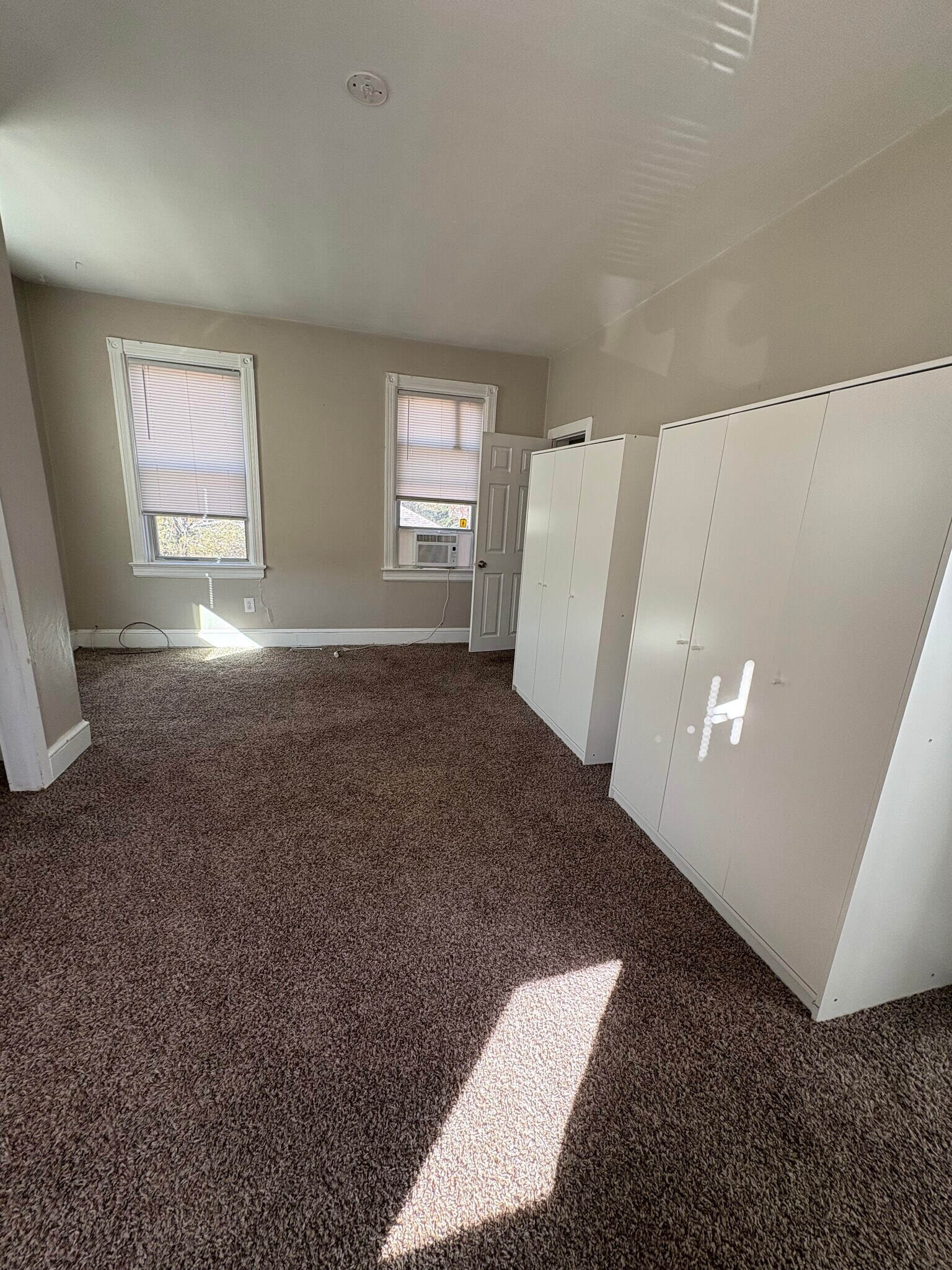 Building Photo - 499 Delaware Ave