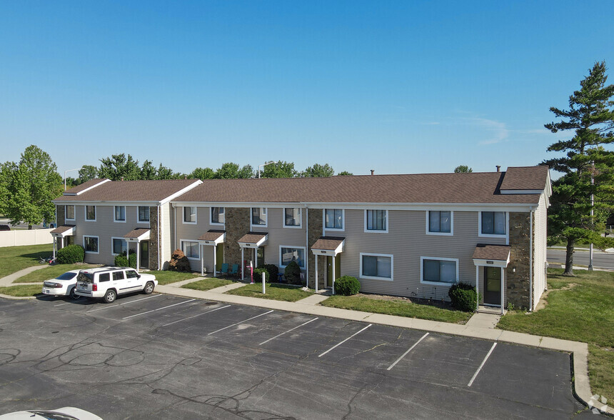 Community - Twyckenham Apartments