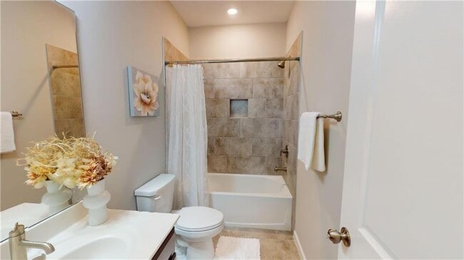 Building Photo - 753 Topsail Ln