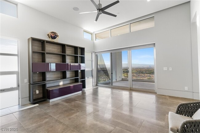 Building Photo - 5 Rockstream Dr