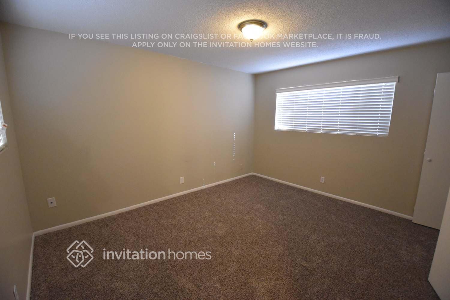 Building Photo - 1754 W 2nd St