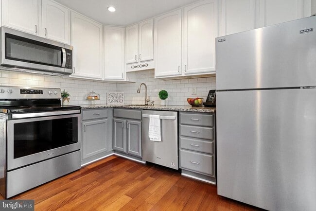 Building Photo - 9533 Ashbridge Ct