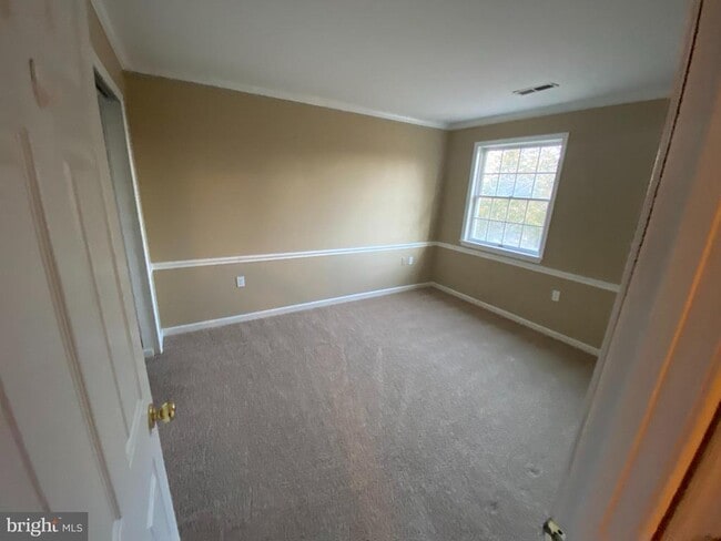 Building Photo - 47 Pikeview Dr