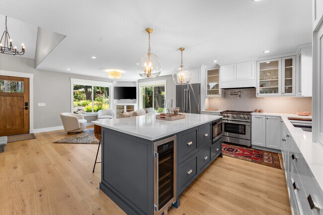 Building Photo - 7275 SW 195th Ave