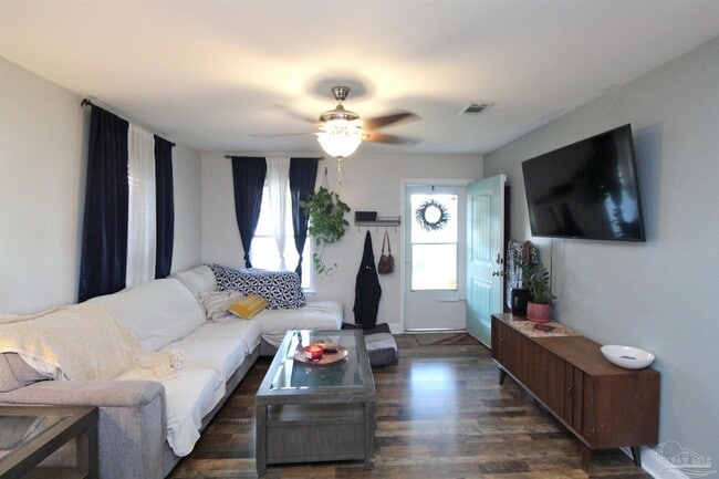 Building Photo - 3430 W Brainerd St