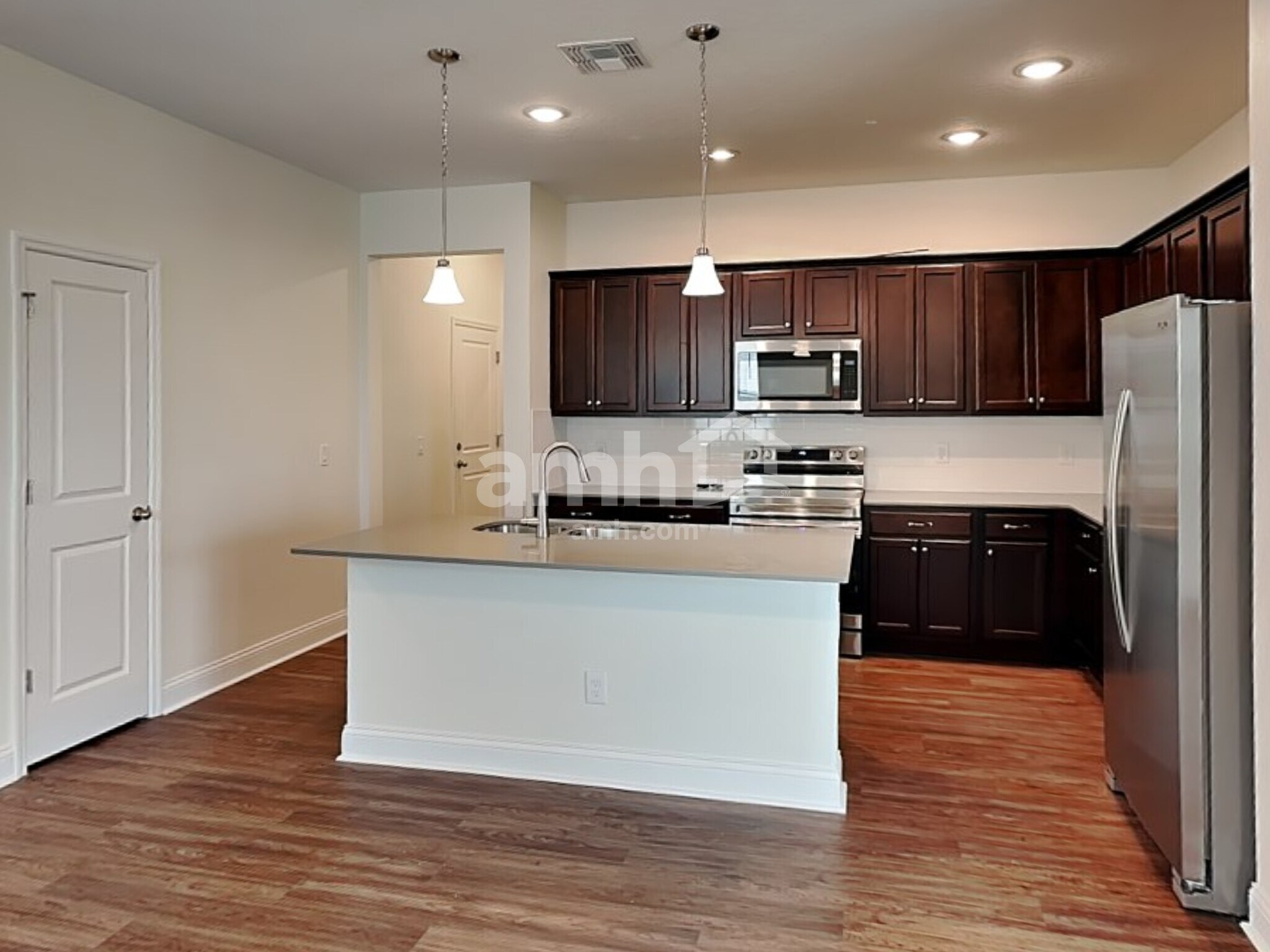 Building Photo - 1038 Summer Stone Lp