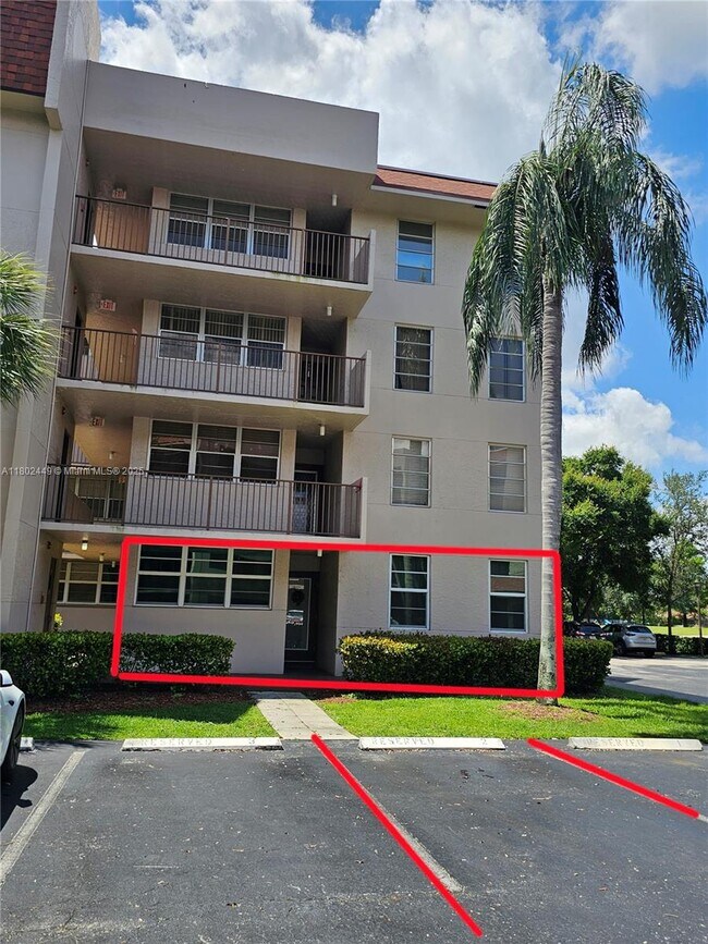 Building Photo - 9520 Seagrape Dr