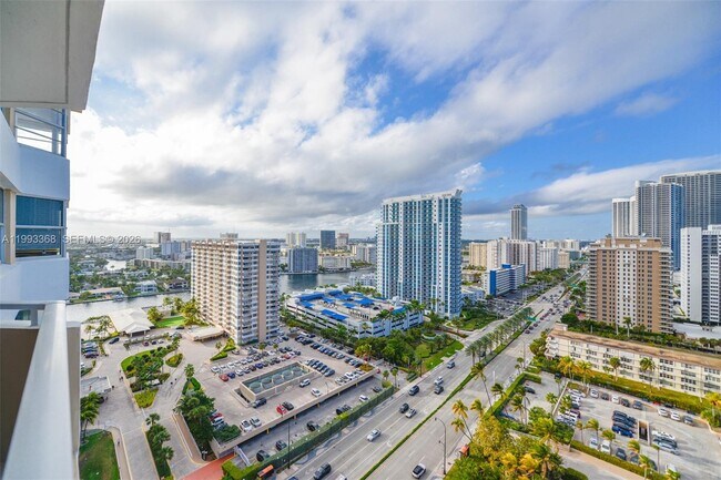 Building Photo - 1980 S Ocean Dr