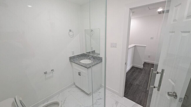 Building Photo - ? Your Houston Dream Home – 3 Beds & 2.5 B...