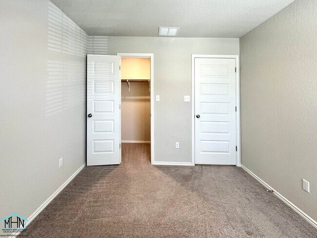 Building Photo - Beautiful San Antonio Rental with Open Lay...