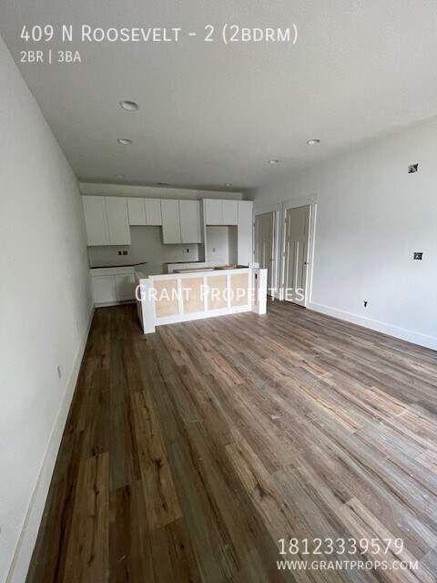 Building Photo - 409.2 2bdrm