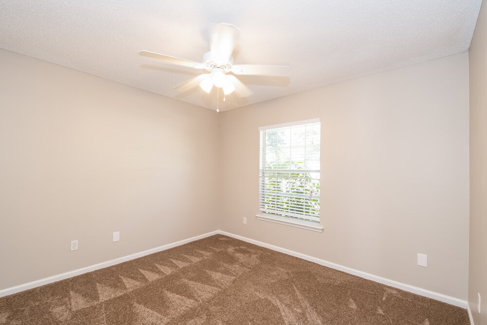 Building Photo - 14027 Crestwick Dr W
