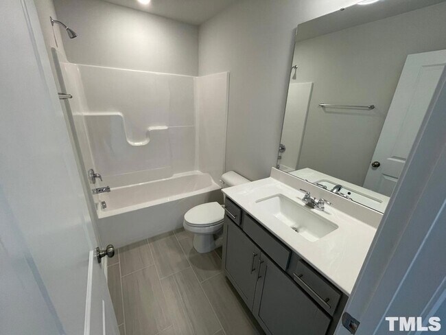 Building Photo - 2407 Chert Ln
