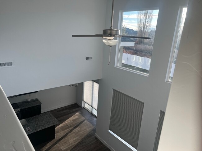Building Photo - 1140 S 1500 W