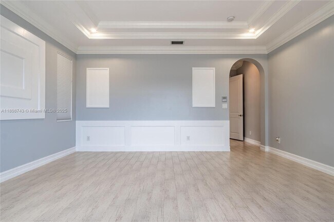 Building Photo - 8680 Watercrest Cir W