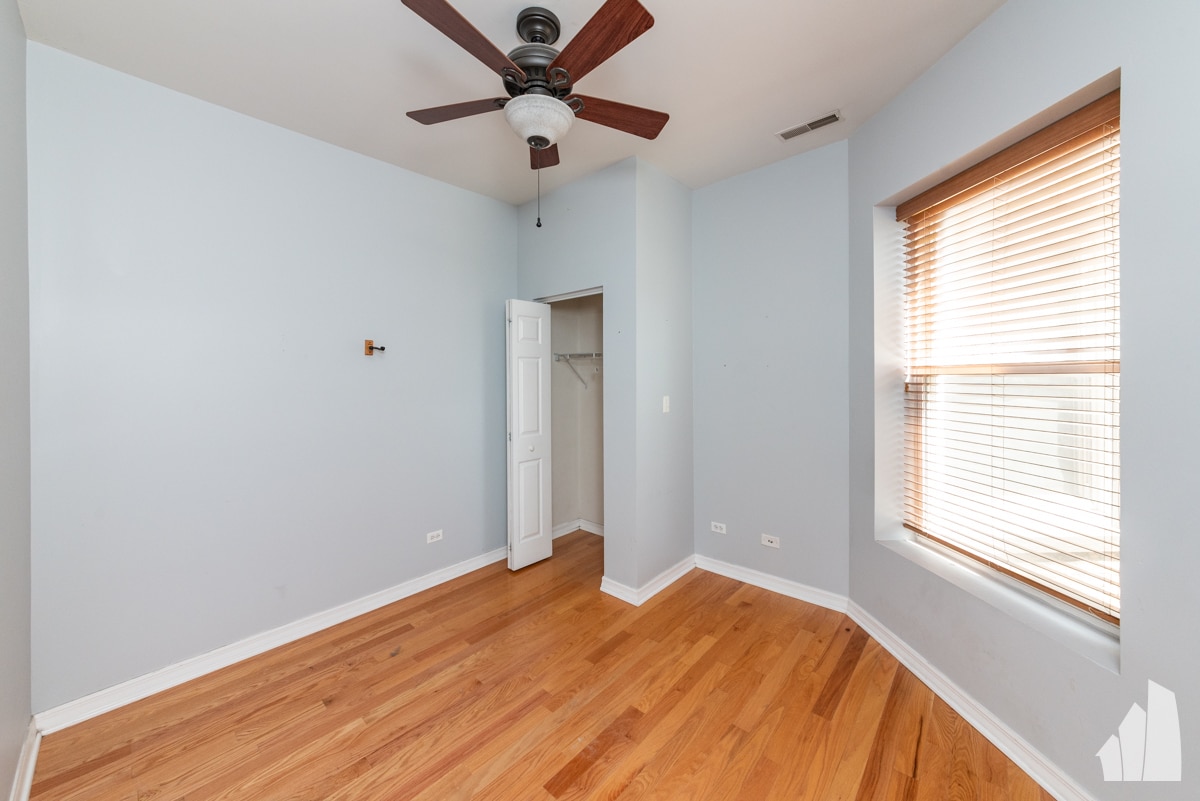 Building Photo - 3215 W Altgeld St