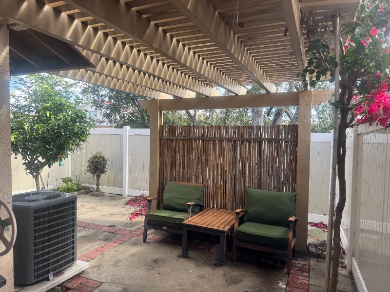 Building Photo - 21496 Firwood