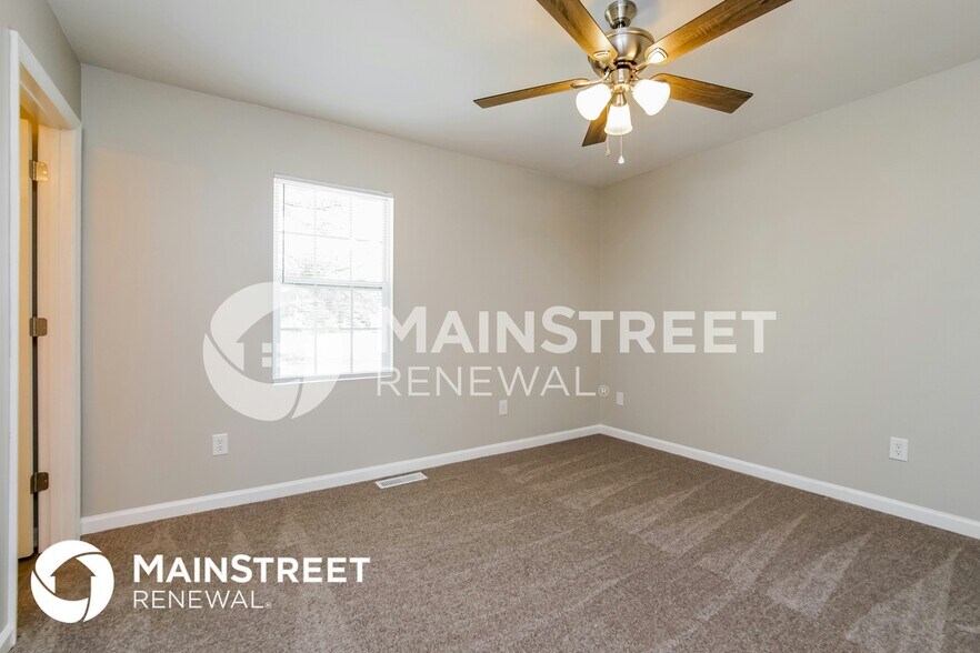 Building Photo - 400 Reid Cir