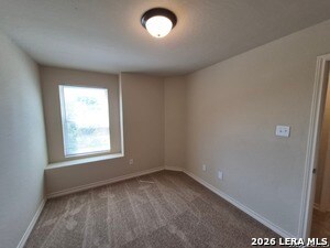 Building Photo - 6850 Lakeview Dr.