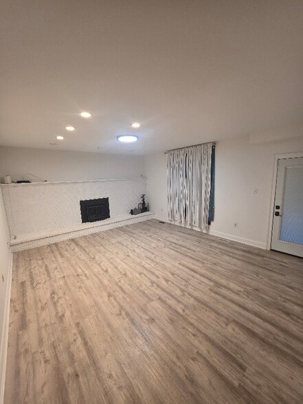 Building Photo - 14 Lawson Dr