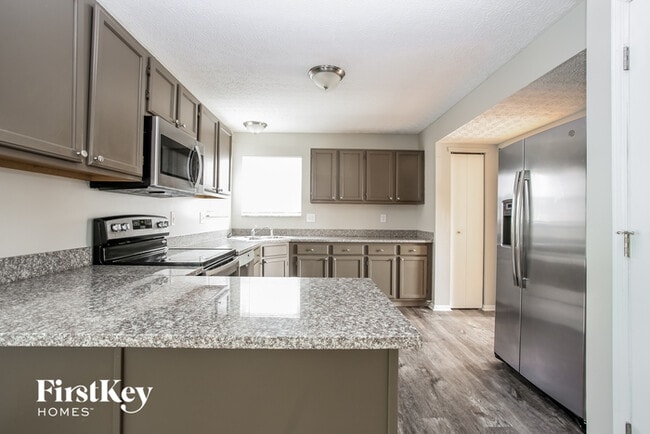 Building Photo - 868 Windy Hill Ln