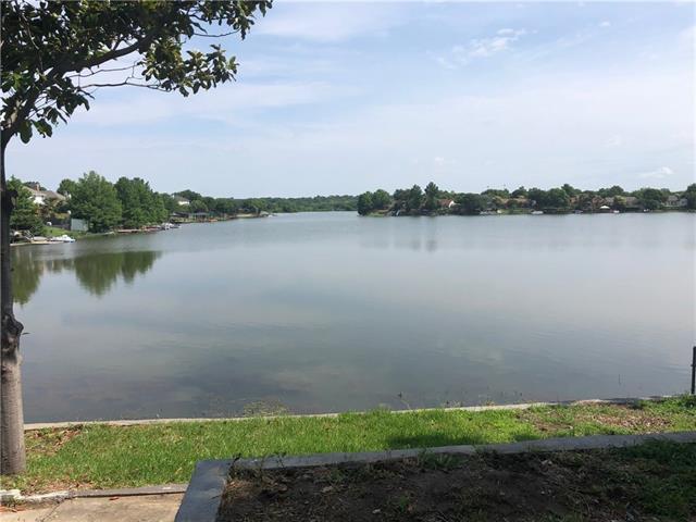 Building Photo - 1317 Lakeshore Dr