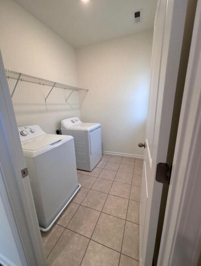 Building Photo - 4124 Poplin Grove Dr