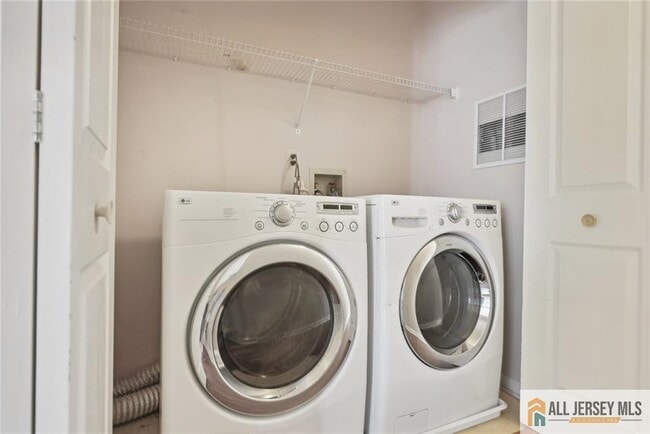 Building Photo - 624 Brickhouse Rd