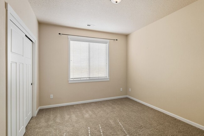 Building Photo - Delightful 4-Bedroom, 2.5-Bath Home in the...