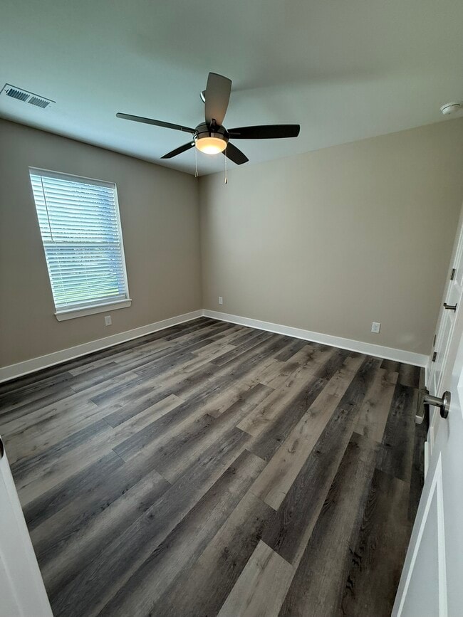 Building Photo - 8537 Kickapoo St