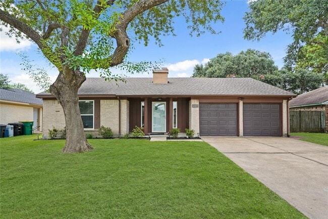 Primary Photo - 22526 Market Square Ln
